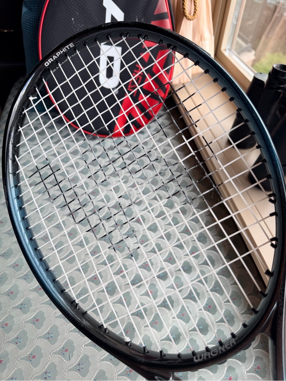 Wagner Black Tennis Racket graphite racket - Picture 2 of 9